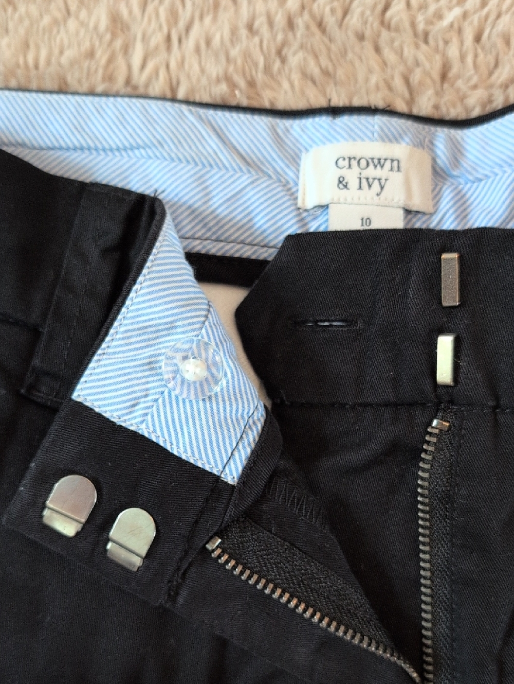 Crown & Ivy Black Caroline Chino Shorts Size 10 - Picture 3 of 7